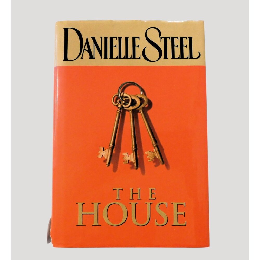 The House by Danielle Steel 2006 Large Print Edition Hardcover Jacket